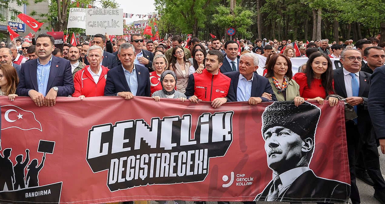 Özgür Özel, The Economist’e Konuştu: Mücadelemiz Farklı Cephelerde Devam Ediyor
