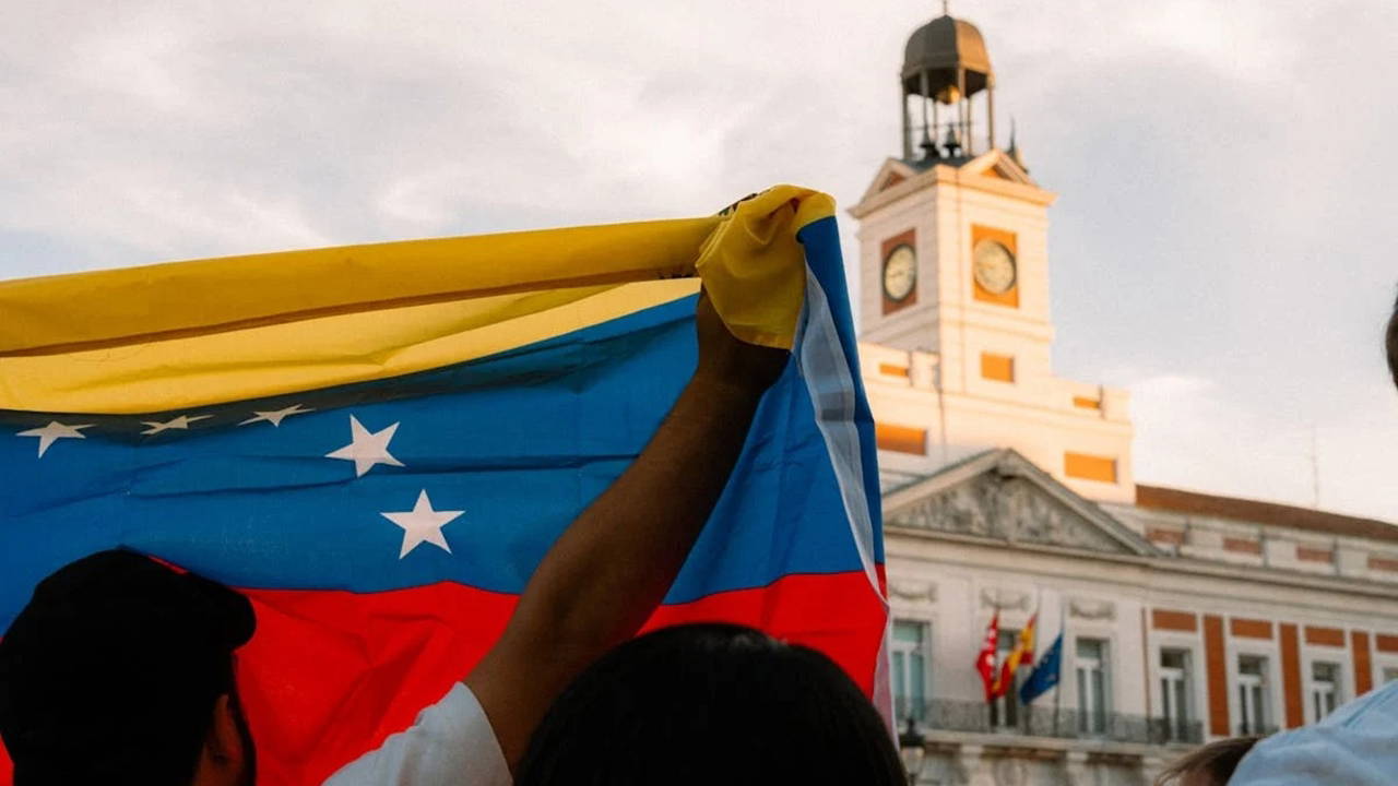 Venezuela’da Asgari Ücrette Tarihi Artış: Sendikaların Mücadelesi Sonuç Verdi