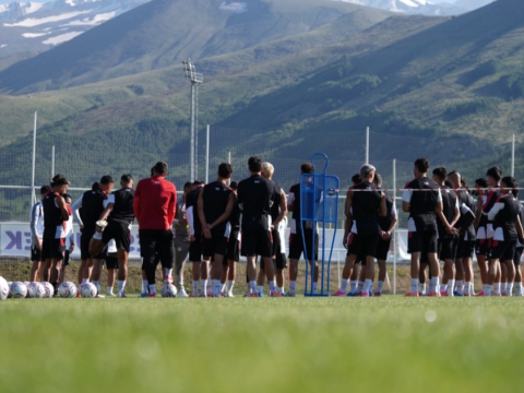 Erciyes yuksek irtifa kamp merkezi spor kuluplerinin gozdesi oldu smg3RdWx
